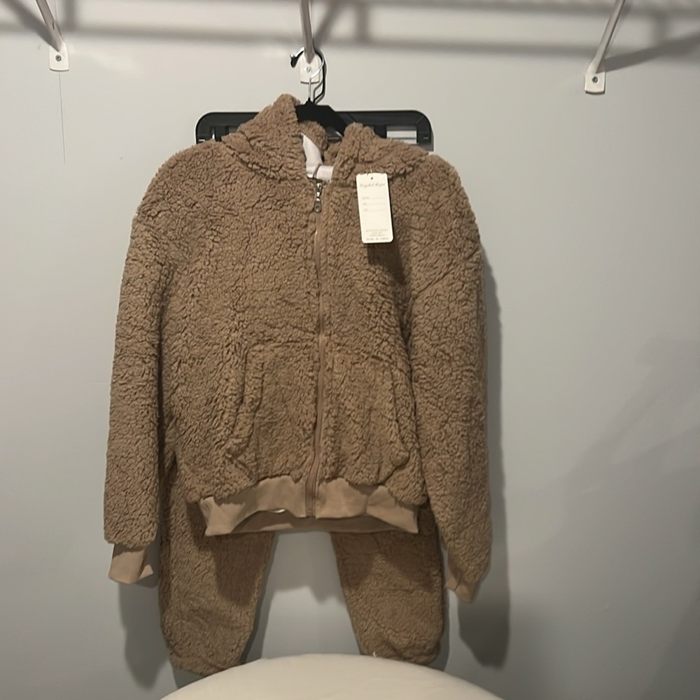 Christal Rapa Chunky Sherpa Set, Hooded Jacket and Pants